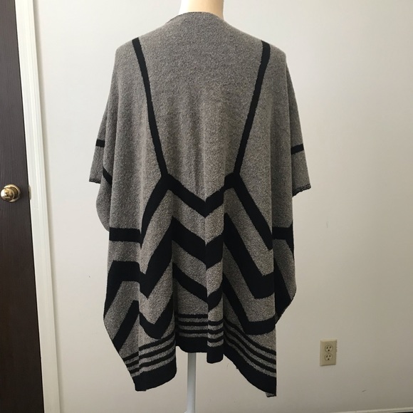 🇮🇹Rinascimento Cardigan🆕S-M size - Picture 2 of 5